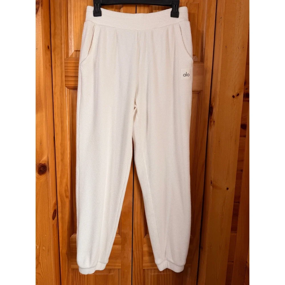 Alo Yoga Waffle Weekend Escape Joggers Ivory Knit Sweatpants Lounge Pants M